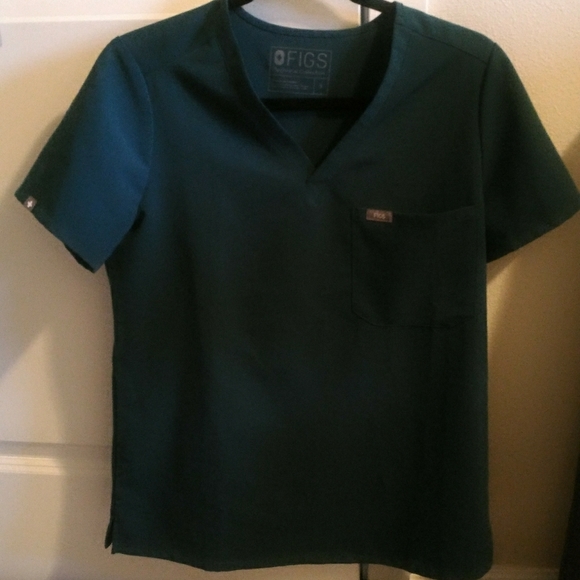 NEW Figs Caribbean Blue Scrub Top: sold out color - Picture 1 of 3